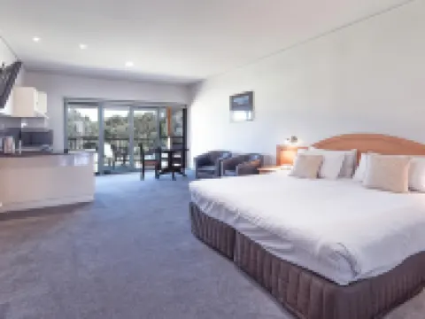 Yarrawonga Mulwala Golf Club Resort Hotels in Yarrawonga