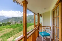 StayVista at the Oakridge Lavish 4 BHK Villa in Dharamshala with Jacuzzi Hotel a Kuran
