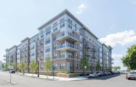 Global Luxury Suites East Boston