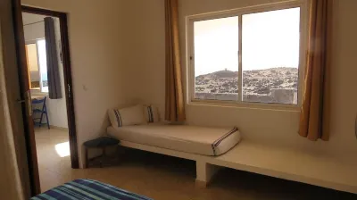APARTMENT 50 M2 SEA VIEW AND MOUNTAIN A 80 M FROM THE BEACH