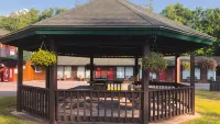 Adirondack Lodge Old Forge Hotels in Webb