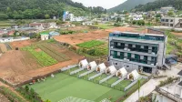 Namhae Dangdangi Dog Pension Blue Hotels in 