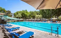 Kfar Maccabiah Business & Sport Hotel - Pools