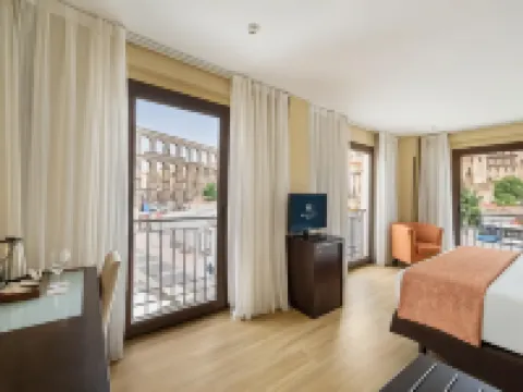 Eurostars Plaza Acueducto Hotels in Segovia