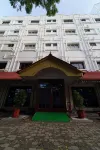 Hotel Palmyra Grand Inn Hotels near Anna nagar park
