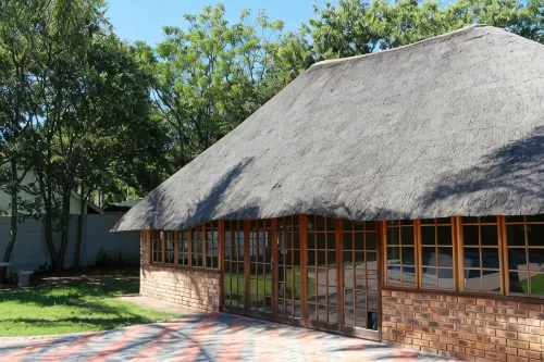 Luxury Heights Bed and Breakfast- Pool Ready for Use Hotels in Amajuba