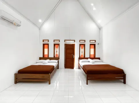 Panorama Ciletuh Hotels in Ciemas Subdistrict