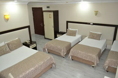 Adana Kucuksaat Hotel