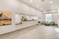 Best Western Plus Crossroads Inn  Suites Hotel a Green Spring