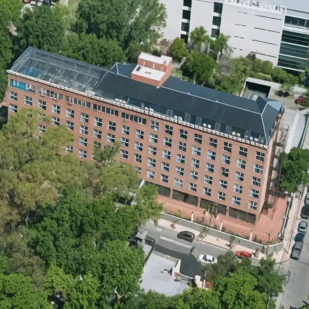 Ramada by Wyndham Buenos Aires Отели рядом с достопримечательностью «Национальный центр спорта высших достижений»