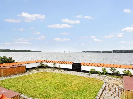 "Pauliina" - 10m to the Fjord Отели в г. Roslev