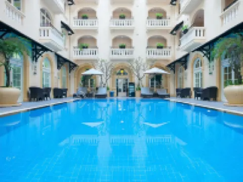 Central Mansions Serviced Apartments