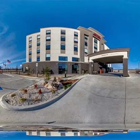 Hampton Inn and Suites Pryor