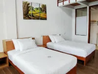 Pondokan Tjiburial Hotels in Cimenyan