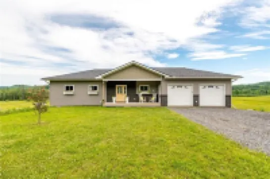 Modern Farmhouse Getaway | 5+ Acres | Family Friendly | Arrowhead | Algonquin