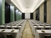 Hotel Attica 21 Coruña コロシアム・ア・コルーニャ周辺のホテル