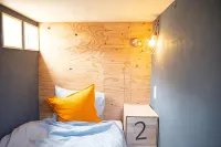 Meedafu's Yui Hostel and Coffee Hotels in Yoron