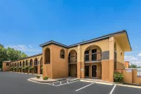 Econo Lodge Gainesville Downtown Area - 2-Star