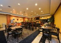 Comfort Suites Bay City
