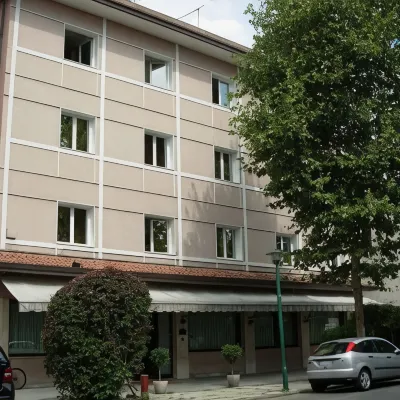 Hotel Vienna Hotels near Porto Marghera