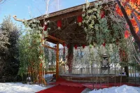 Harbin Airport Taiping Lake Hot Spring Hotel - piscina