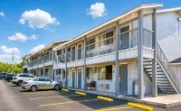 Regency Inn Three Rivers I-37