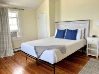 Oceanside - 4 Bedroom Family-Friendly Oceanfront Home - Wifi