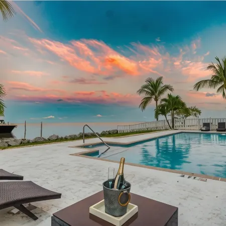 Seascape Resort & Marina