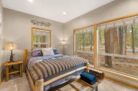 Cozy Sunriver Cabin Near Mt. Bachelor
