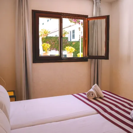 Playa Parc Apartments
