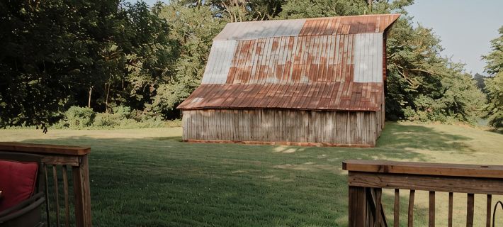 Rustic 1800s' Log Cabin with Modern Amenities on an Old Farm close to Owensboro Hoteles en Condado de Daviess