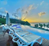 Serene Apartment in Samana, w/view of Bay, pool, gym & WiFi - Pools
