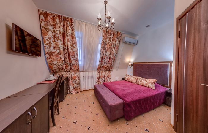 Elbrus Hotel