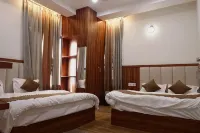 Om divine hotel