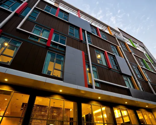 FX Hotel Metrolink Makkasan Các khách sạn gần Ga MRT Phetchaburi