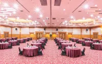 Rocky Plaza Hotel Padang