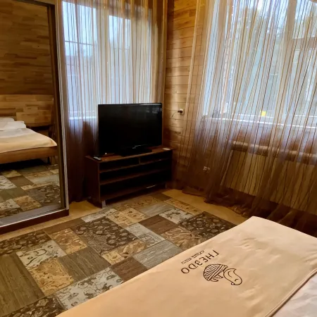 Gnezdo. Horoshee Mesto Hotel