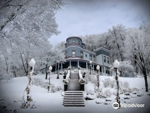 Mont Rest Inn - Homestays