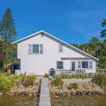 Nisswa Lake Hubert Cabin on Paul Bunyan Trail ~In the heart of Brainerd Lakes~
