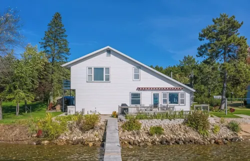 Nisswa Lake Hubert Cabin on Paul Bunyan Trail ~In the heart of Brainerd Lakes~