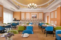 Vienna Hotel Emei Mountain high-speed railway station Maluqiao Street