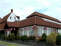 Almondsbury Inn & Lounge Hotels near Aztec West