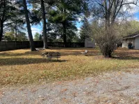 Charming pet friendly 3-bedroom 2 Bath house with WiFi, AC in fabulous Energy.
