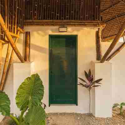 Bamboo Jungle Villas Hotel Exterior