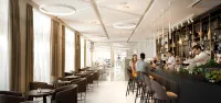 Valamar Carolina Hotel & Villas - bar