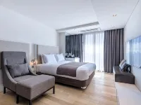 Seongsan Marina Hotel Отели рядом с достопримечательностью «Архитектурный объект Genius Loci»