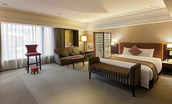 Grand Forward Hotel