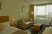 Admiralty Inn