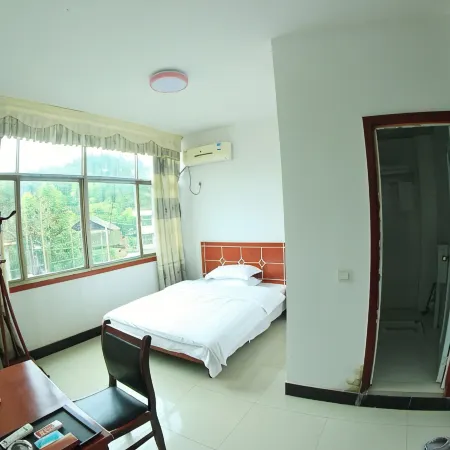 Xinhua Zixuan Fishing Village Restaurant Homestay Hotels in Xinhua