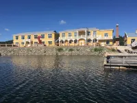 โรงแรมบ้านสวนทะเลสาบตะวันออก ต้าเหอ
